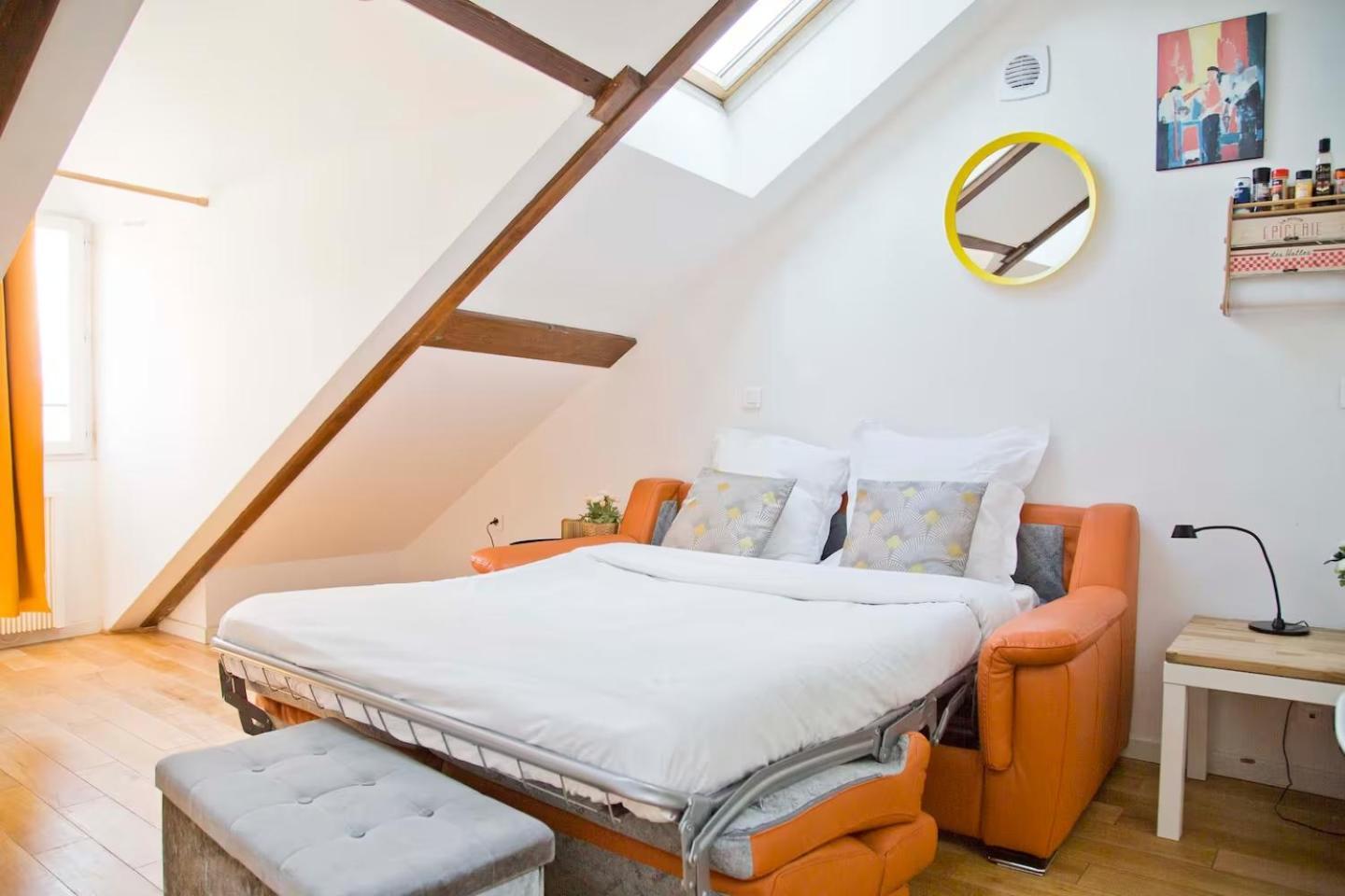 Rue Mouffetard Apartment